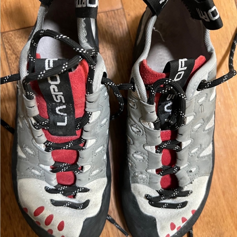 La Sportiva Climbing Shoes 7.5